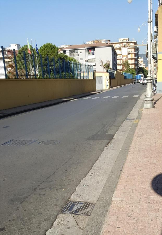 Arianna Acomodação com café da manhã Salerno Exterior foto